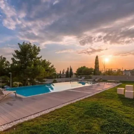 Gray Pearl - Luxury With Pool Spalato