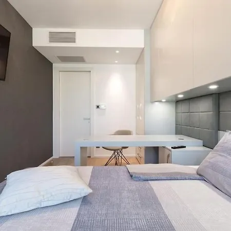 Lejlighed Gray Pearl - Luxury With Pool